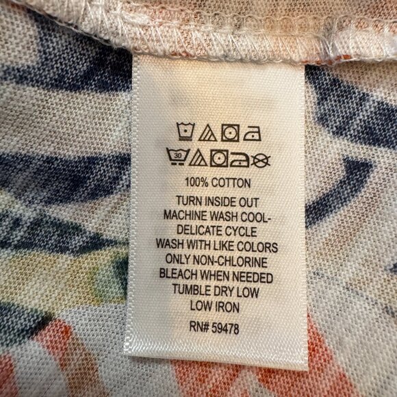 Tahari Palm Leaves 3/4 Sleeve V Neck Blouse  |  Size 1X  |  NWOT - Picture 6 of 6